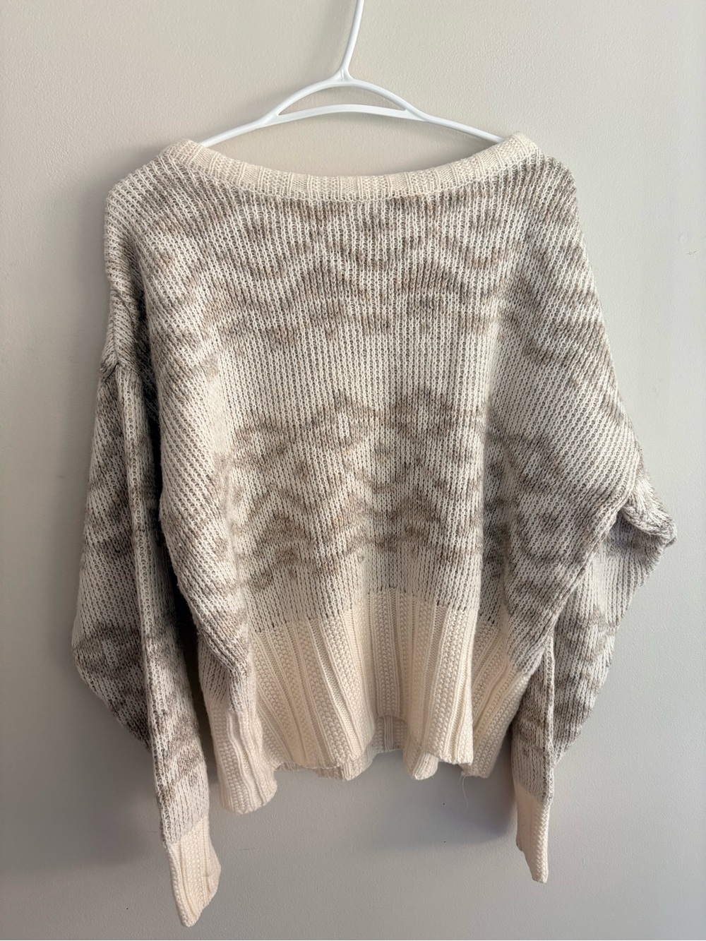 Vintage Woodwards Cozy Ivory and Taupe Patterned Women's Sweater